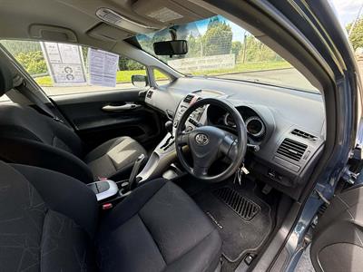 2008 Toyota Corolla - Thumbnail