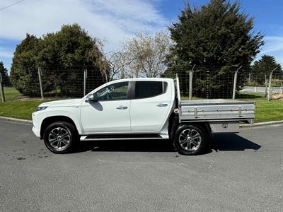 2020 Mitsubishi Triton - Thumbnail