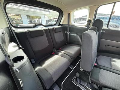 2009 Mazda Premacy - Thumbnail