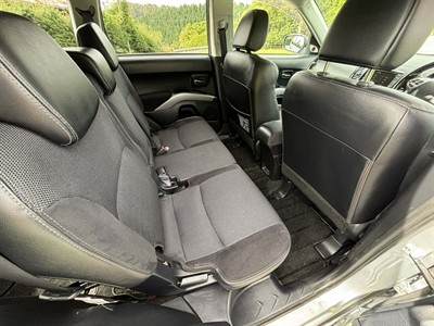 2008 Mitsubishi Outlander - Thumbnail