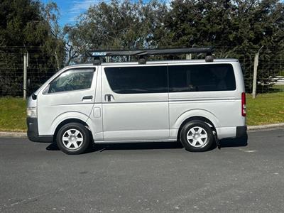 2007 Toyota Hiace - Thumbnail
