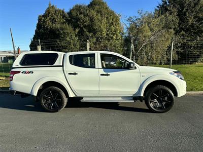 2018 Mitsubishi Triton - Thumbnail