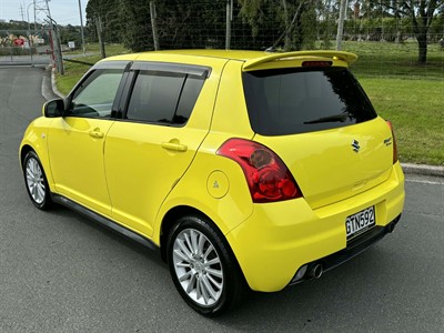 2006 Suzuki Swift - Thumbnail