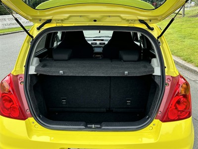 2006 Suzuki Swift - Thumbnail