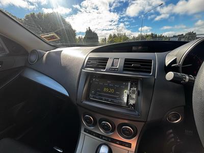 2009 Mazda Axela - Thumbnail