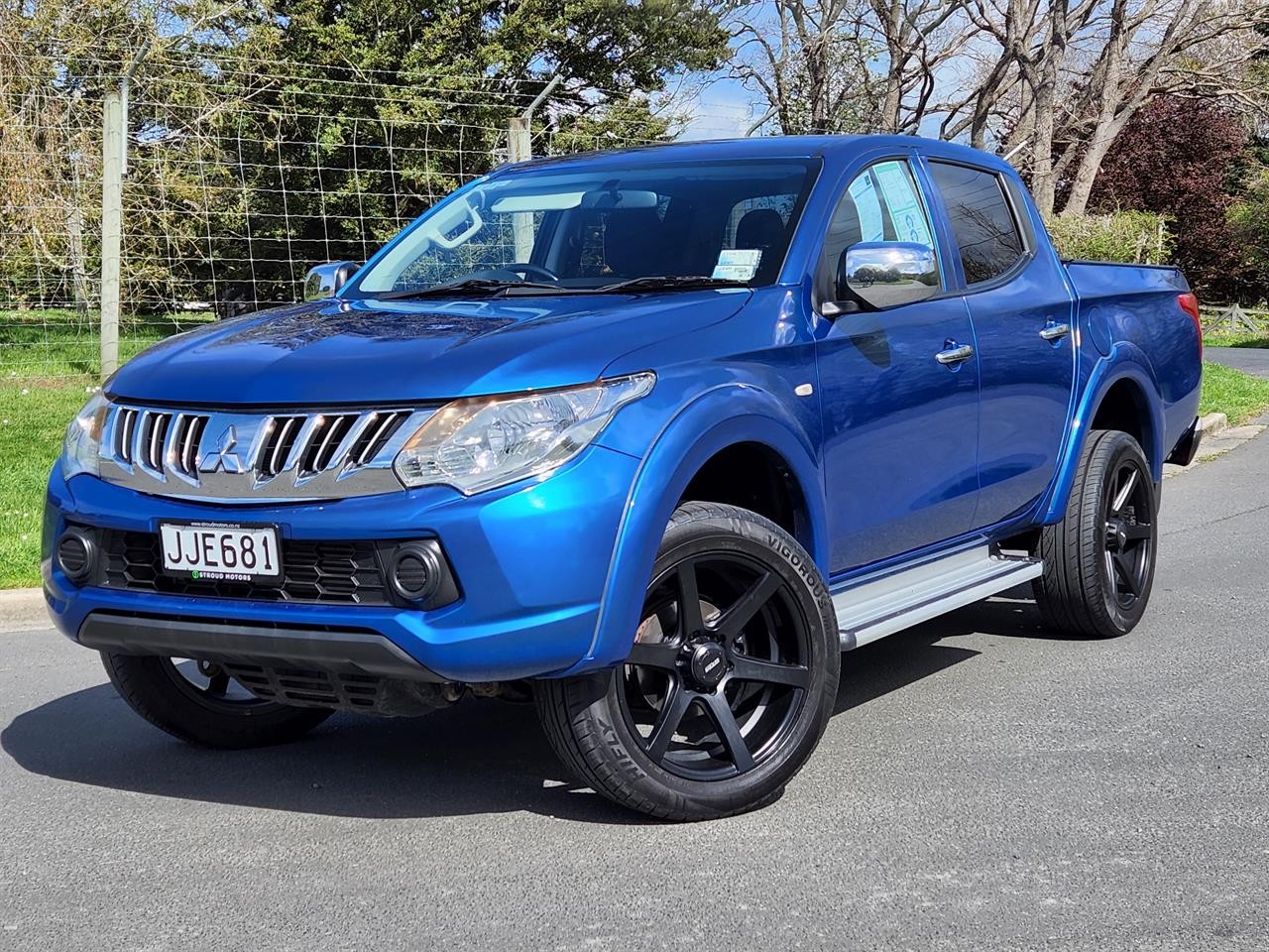 2015 Mitsubishi Triton