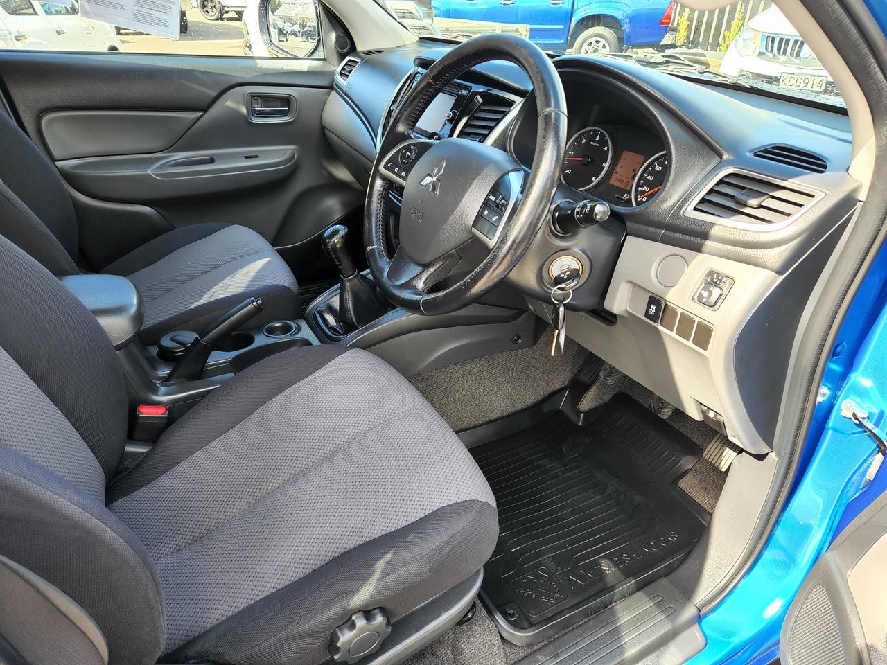 2015 Mitsubishi Triton