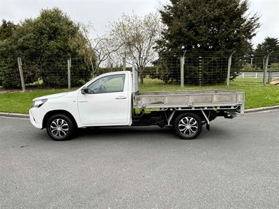 2017 Toyota Hilux - Thumbnail