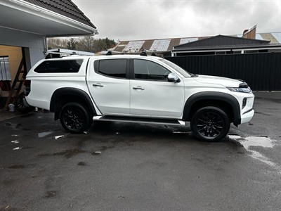 2022 Mitsubishi Triton - Thumbnail