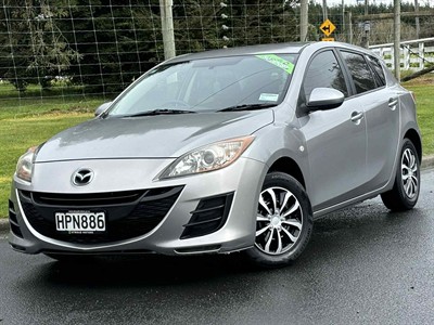 2011 Mazda Mazda3 - Thumbnail