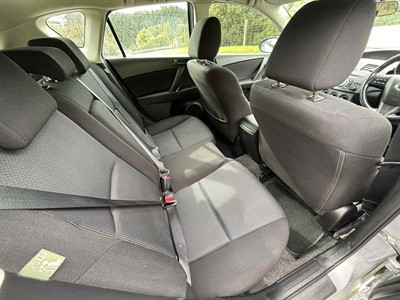 2011 Mazda Mazda3 - Thumbnail