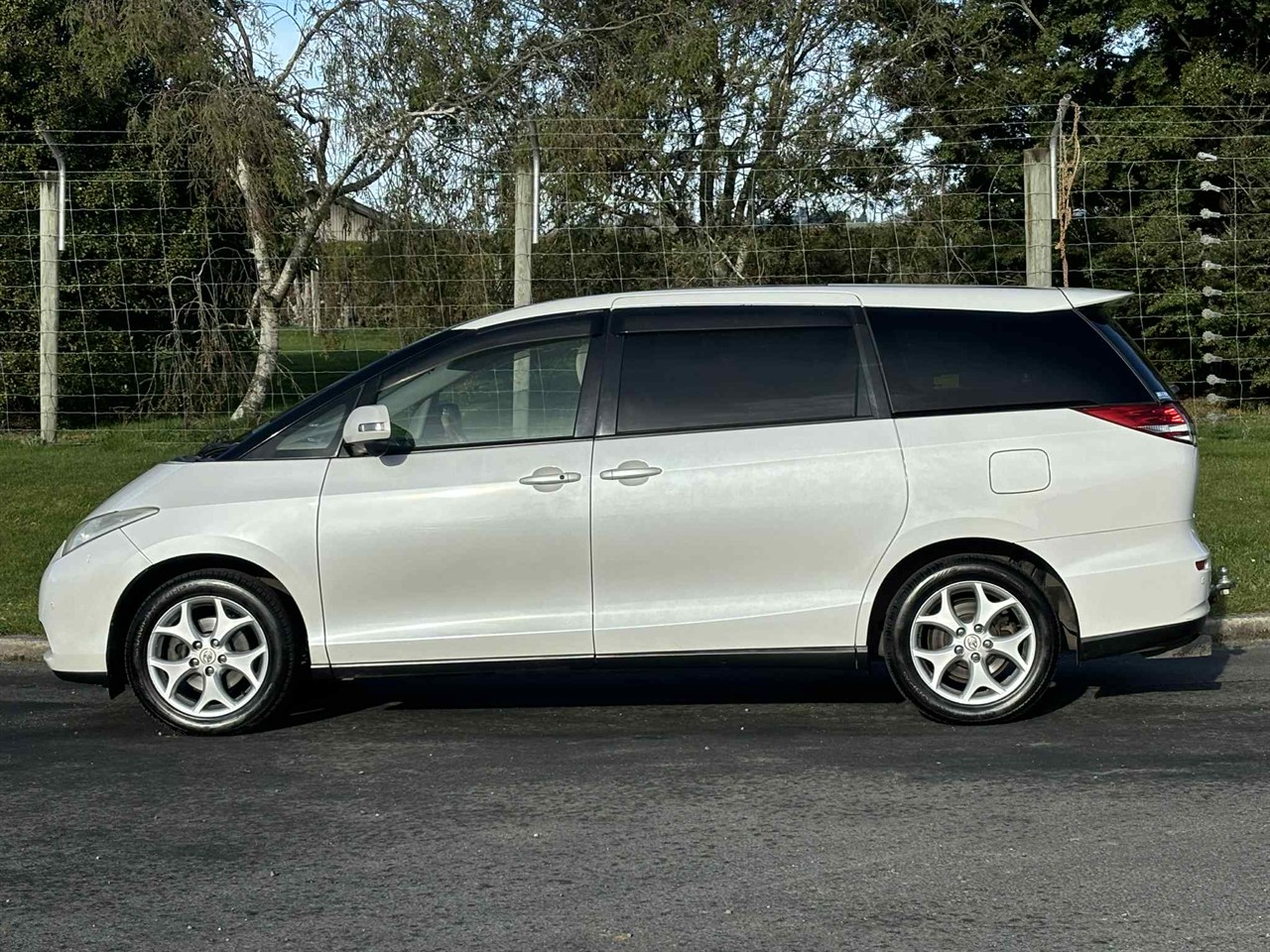 2006 Toyota Estima
