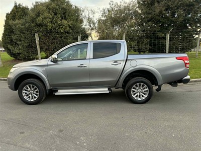 2015 Mitsubishi Triton - Thumbnail