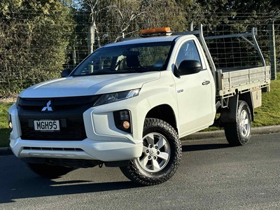 2019 Mitsubishi Triton - Thumbnail