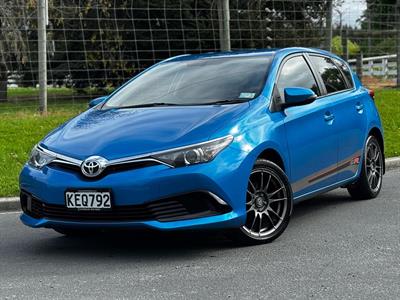 2016 Toyota Corolla - Thumbnail