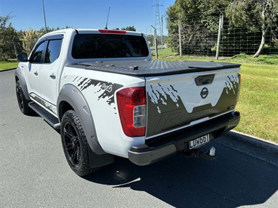 2018 Nissan Navara - Thumbnail