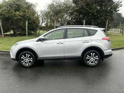 2016 Toyota Rav4 - Thumbnail