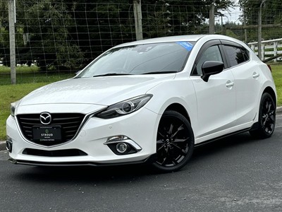 2014 Mazda Axela