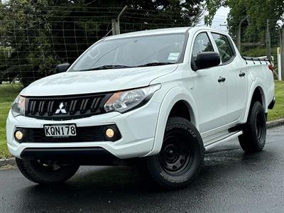 2017 Mitsubishi Triton - Thumbnail