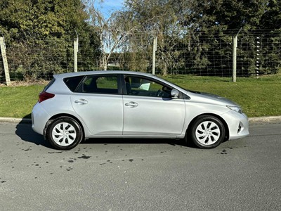 2014 Toyota Corolla - Thumbnail