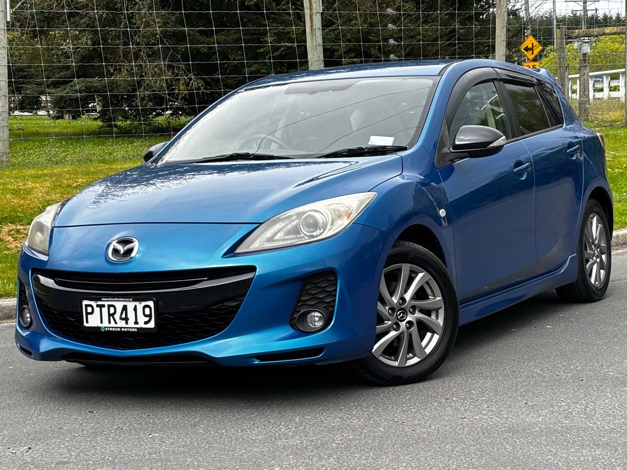 2013 Mazda Axela