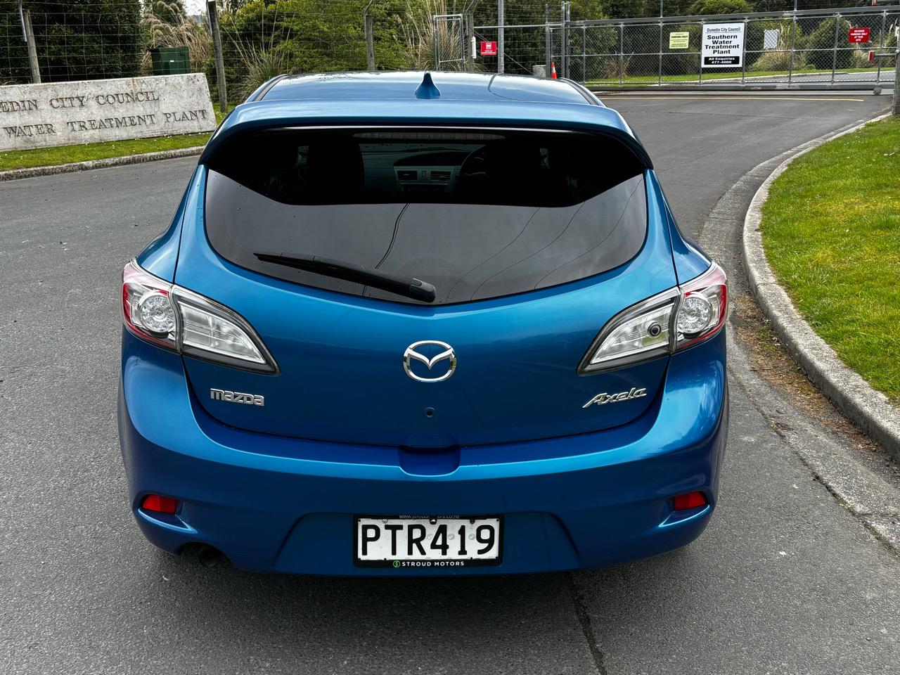 2013 Mazda Axela