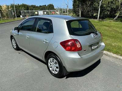 2009 Toyota Corolla - Thumbnail