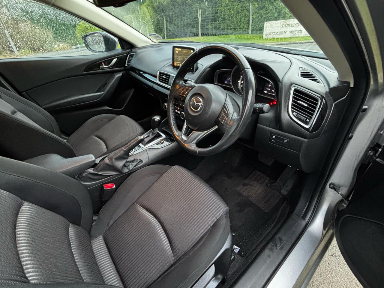 2014 Mazda Axela
