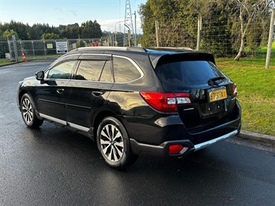 2015 Subaru Outback - Thumbnail