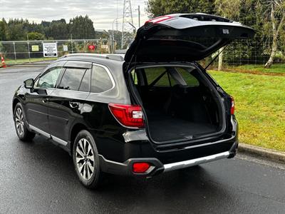 2015 Subaru Outback - Thumbnail
