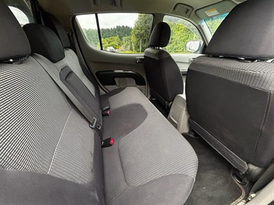 2009 Mitsubishi Triton - Thumbnail