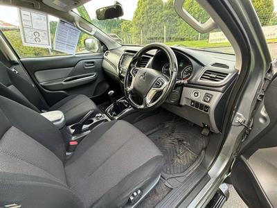2018 Mitsubishi Triton - Thumbnail