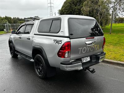 2017 Toyota Hilux - Thumbnail