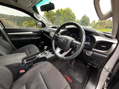 2017 Toyota Hilux - Thumbnail