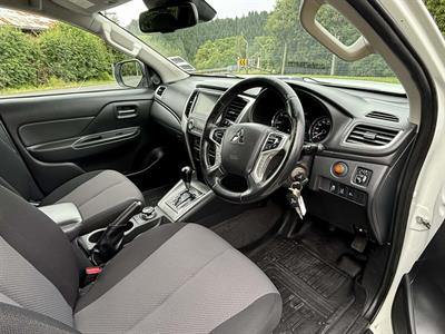 2021 Mitsubishi Triton - Thumbnail