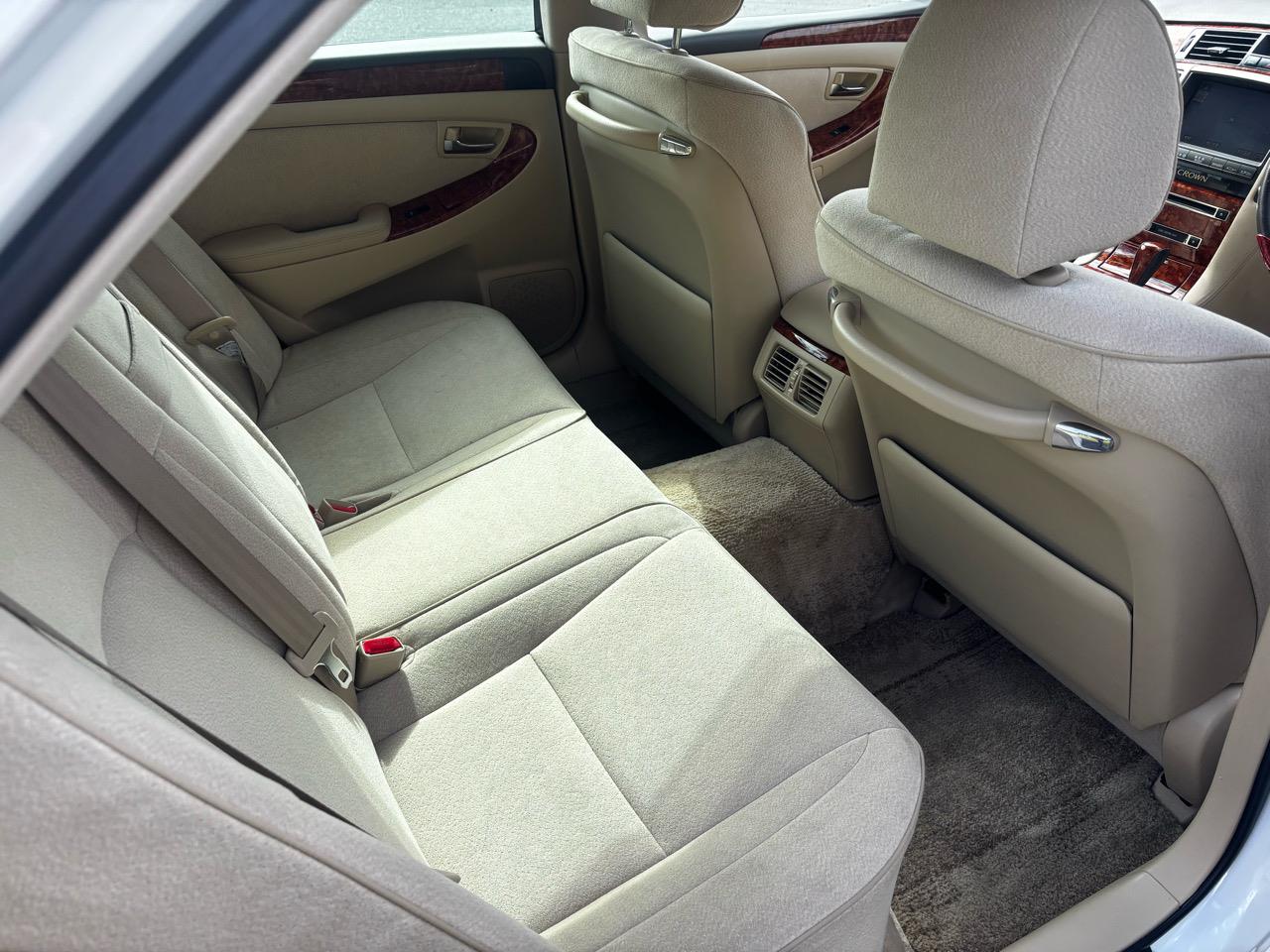 2004 Toyota Crown