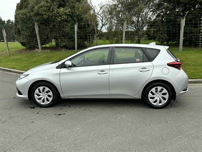 2017 Toyota Corolla - Thumbnail