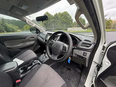 2017 Mitsubishi Triton - Thumbnail