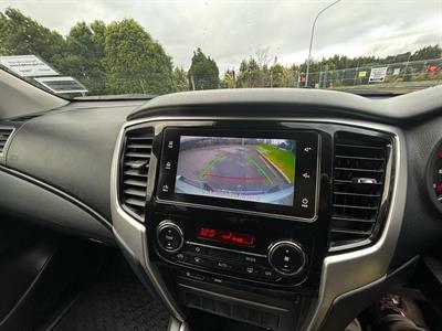 2021 Mitsubishi Triton - Thumbnail