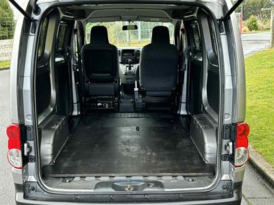 2010 Nissan Nv200 - Thumbnail