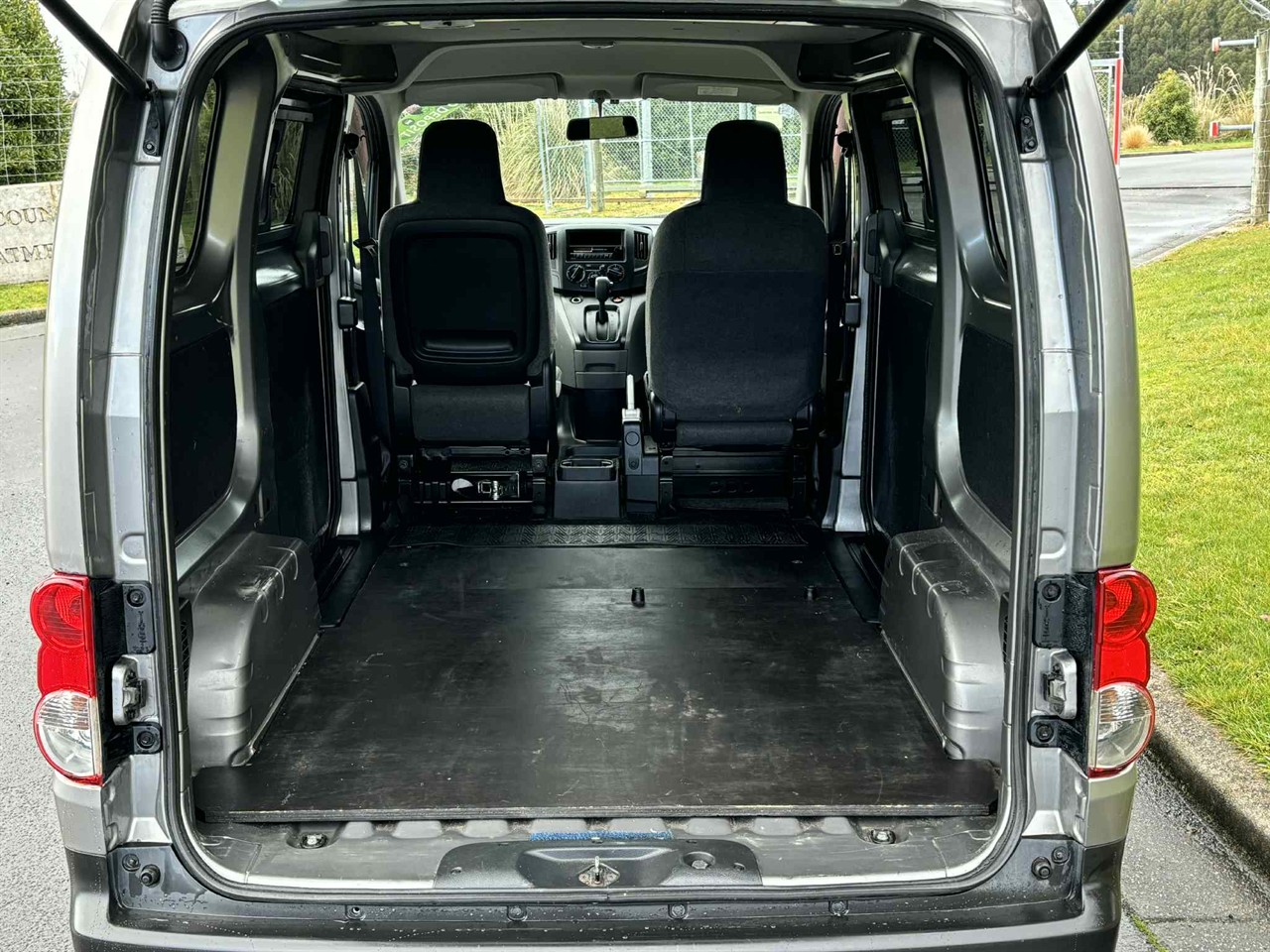 2010 Nissan Nv200