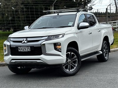 2020 Mitsubishi Triton - Thumbnail