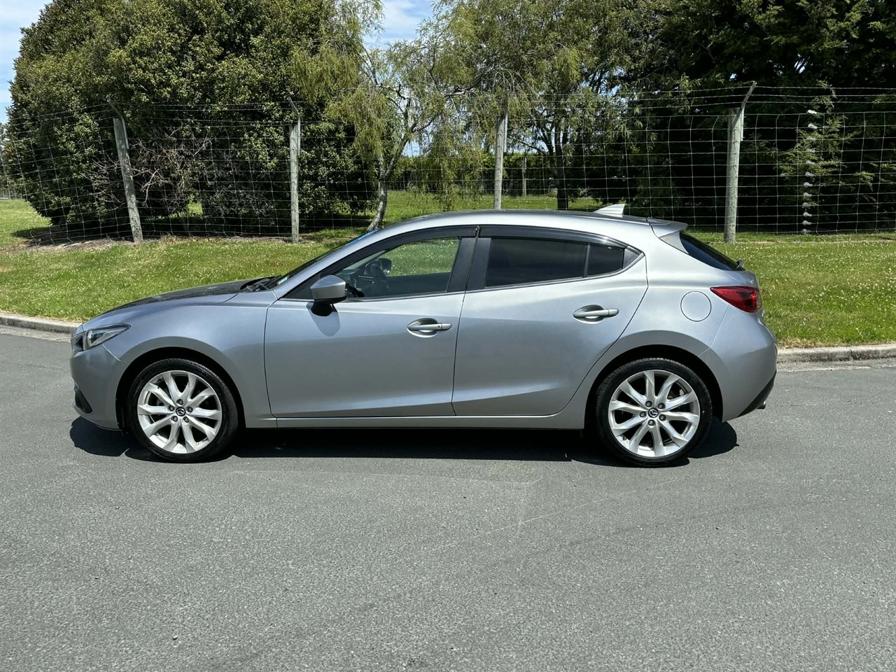 2015 Mazda Axela