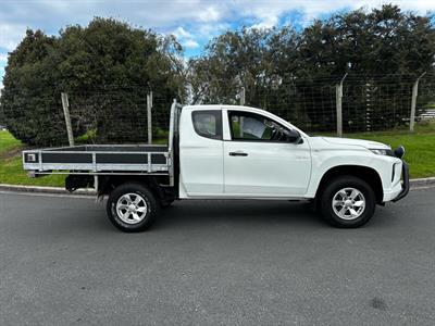 2020 Mitsubishi Triton - Thumbnail