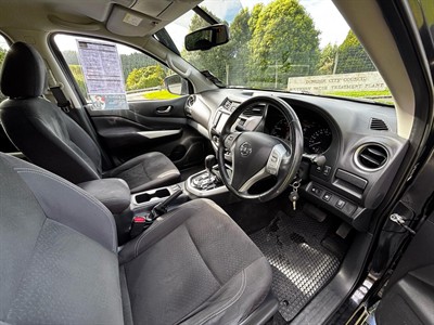 2020 Nissan Navara - Thumbnail