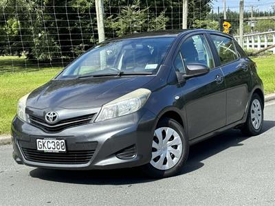 2012 Toyota Yaris - Thumbnail