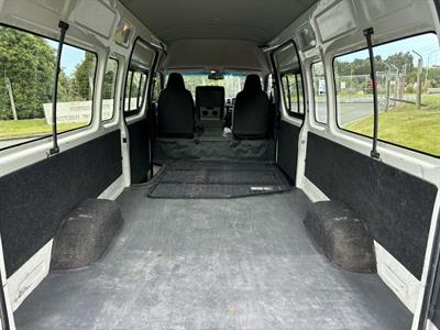 2012 Toyota Hiace - Thumbnail