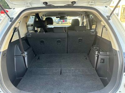 2021 Mitsubishi Outlander - Thumbnail